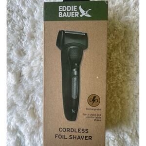 Eddie Bauer Cordless Foil Shaver Rechargeable Grooming Razor Ergonomic Grip NEW